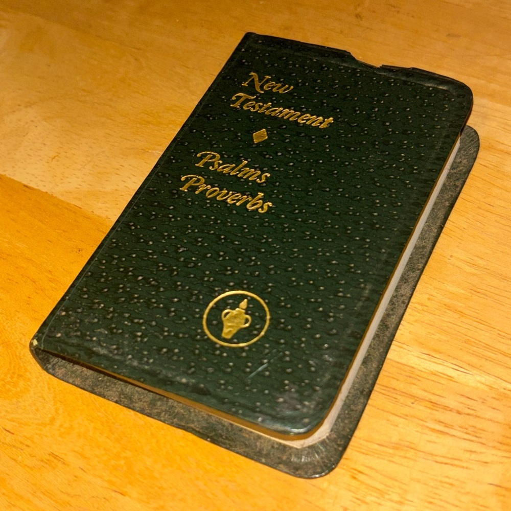 Vintage New Testament bible